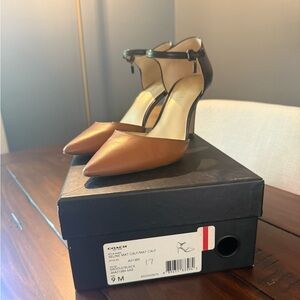 Coach Seline Mat Calf Pumps in Saddle/Black Leather